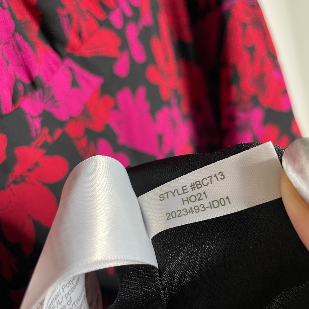 JCREW Dark Floral Chiffon Vneck Ruffle Midi Dress 8 - Picture 8 of 8